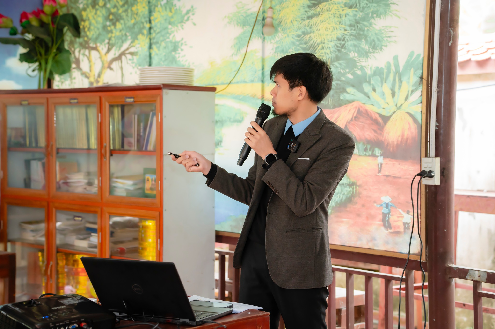 Họp bàn phương án xây dựng Đình, làng chùa Bùi copy 005354